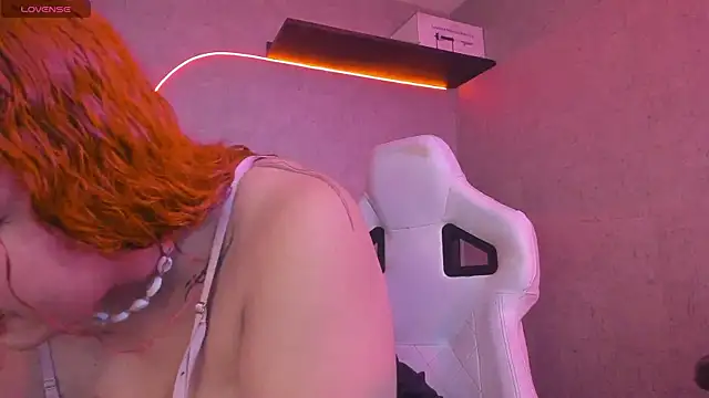 irisfeitan online show from October 22, 10:20 am