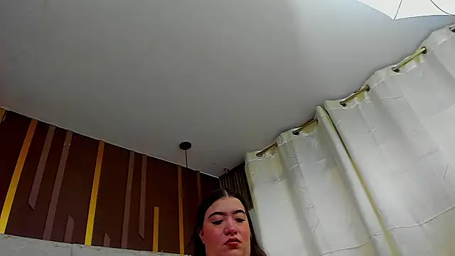 AmbarGills online show from March 7, 1:40 pm