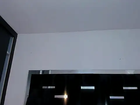 DANITENDER555 online show from May 13, 9:09 pm