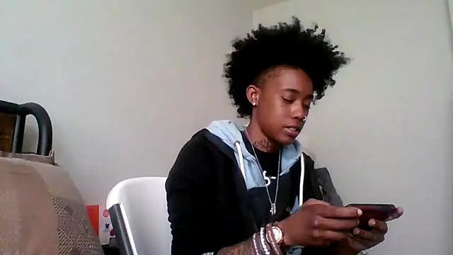 dezzidavill online show from April 8, 12:18 pm