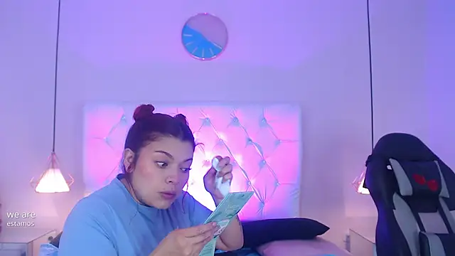 Bubbiecherry online show from November 20, 7:59 pm