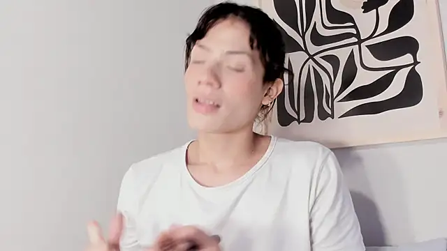 KassMonroe online show from March 30, 8:08 pm