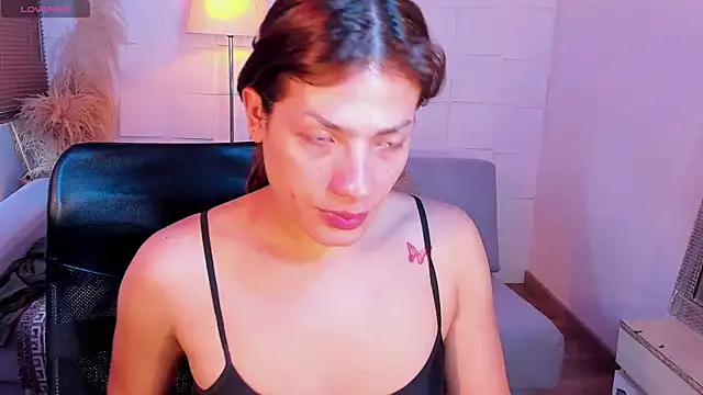 KassMonroe online show from November 17, 1:23 pm