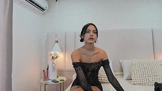 nina gb online show from June 3, 8:36 pm