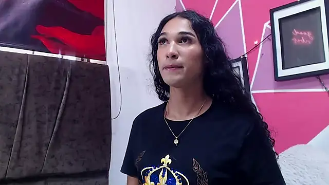 Tifany Adams online show from October 14, 8:33 pm