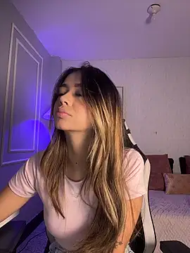 HoneyMollyX online show from February 5, 1:14 pm