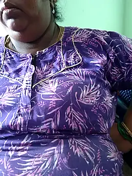Snapshot of sweetrevathi chatting on October 14, 7:11 am sweetrevathi online show from October 14, 7:11 am
