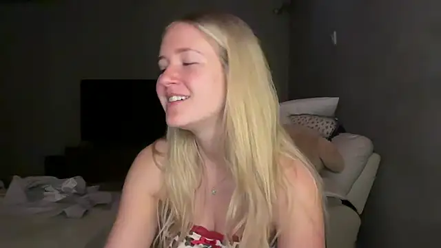 itssosierra online show from July 9, 2:03 am