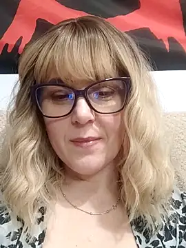 Amelialove42 online show from February 27, 7:35 pm