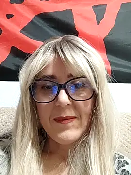 Amelialove42 online show from January 7, 7:06 pm