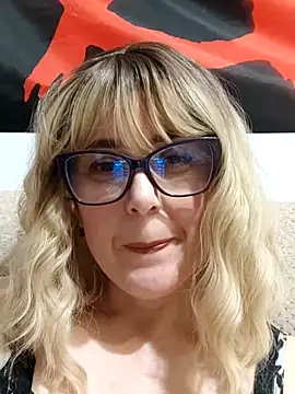 Amelialove42 online show from April 20, 6:55 pm