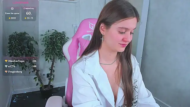 Renesmy Black online show from April 21, 2:51 am