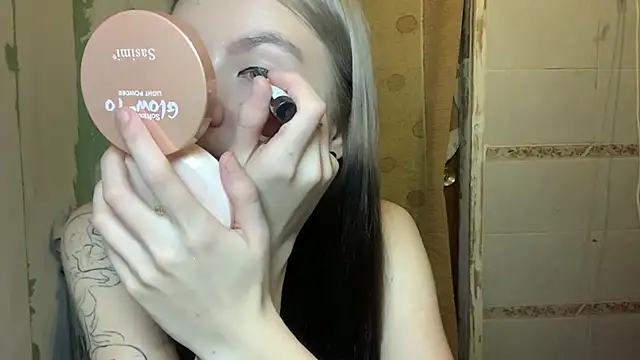 ArianeBhayani online show from November 5, 9:20 pm