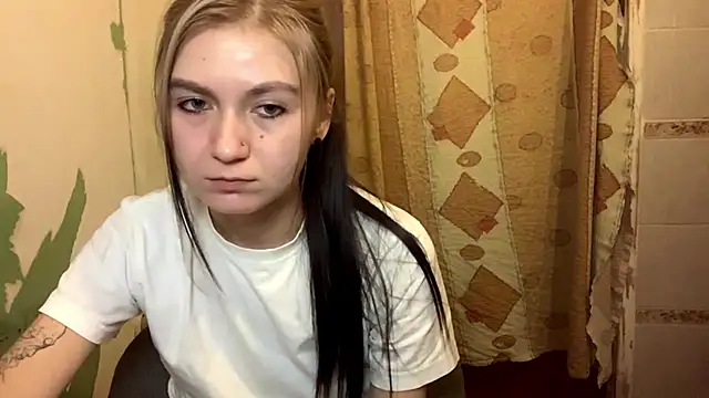 ArianeBhayani online show from October 26, 9:43 pm