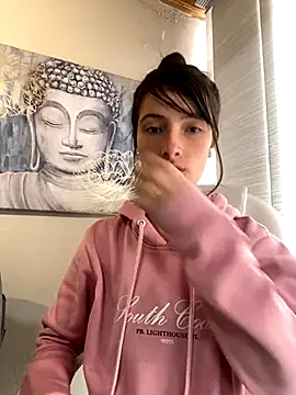Snapshot of Alejandra_pink10 chatting on October 14, 3:14 pm Alejandra pink10 online show from October 14, 3:14 pm