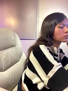 Ninfa pink online show from November 10, 8:59 pm