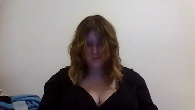 nymphomane2006 online show from October 18, 10:11 pm