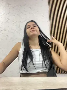 emma jak online show from October 12, 3:25 pm