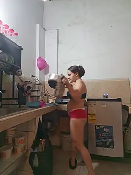 SweetRabbit29 online show from June 4, 8:24 pm