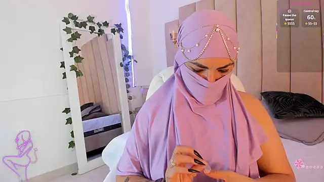  naylaa  online show from January 9, 3:55 am