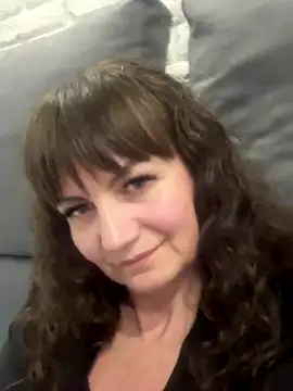 Butterfly8385 online show from October 28, 8:25 pm