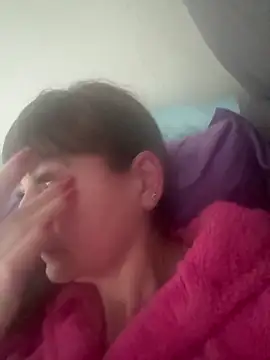 Butterfly8385 online show from March 8, 6:28 am