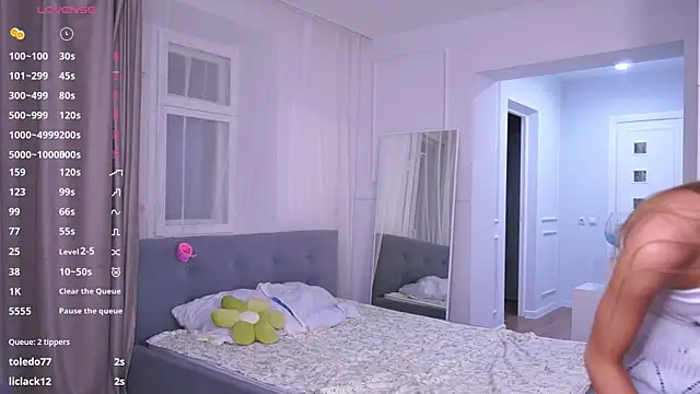 LoisKeedah online show from February 12, 5:25 pm