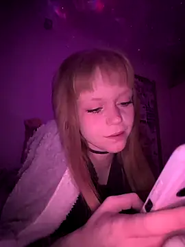 OpheliaMills online show from October 11, 10:34 pm