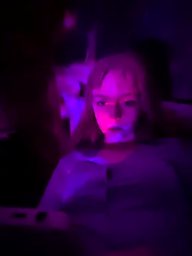 OpheliaMills online show from October 12, 10:34 pm