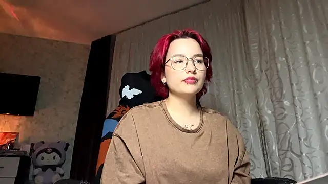 TheaBertch online show from October 13, 3:47 pm