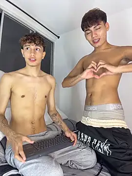 Baby santi  online show from December 17, 11:20 pm