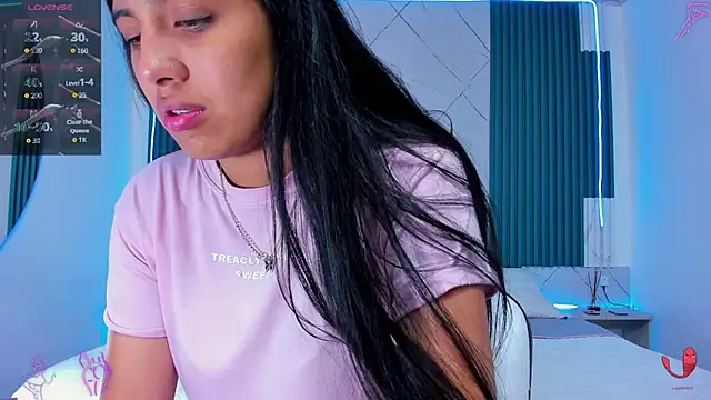 Briseida-White online show from December 15, 7:30 pm