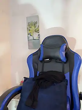 Adeline 1 online show from November 3, 10:03 pm