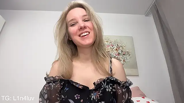 AIicaparkerc online show from February 11, 4:41 pm