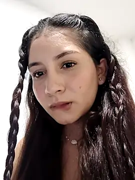 sophia salazar18 online show from November 28, 10:02 pm