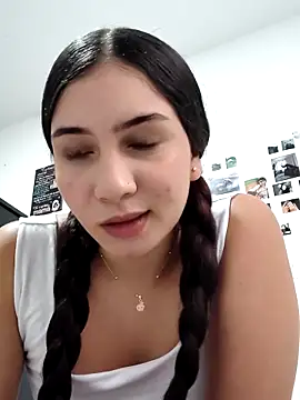 sophia salazar18 online show from November 16, 6:30 pm