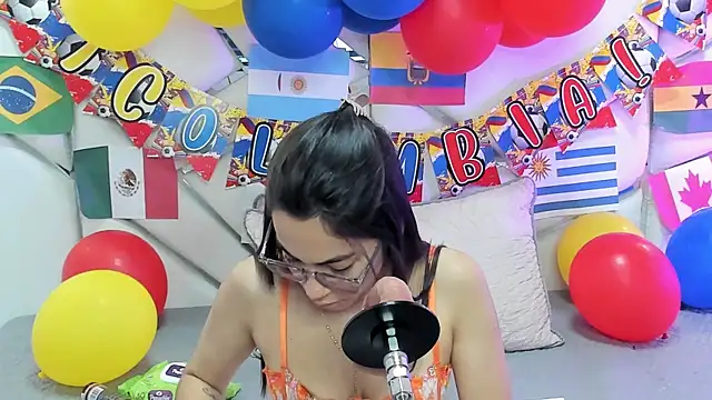 GabbiePrice online show from July 2, 11:16 am