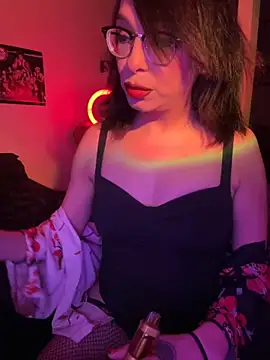 MiniMonroe online show from December 4, 11:34 am