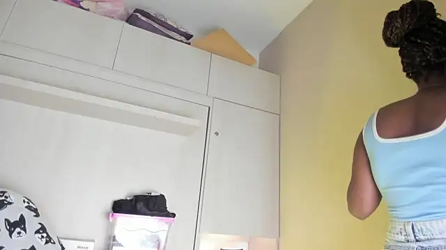 MaraBaker online show from February 17, 12:26 pm