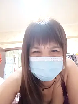 Snapshot of nanaaini chatting on October 13, 1:41 am nanaaini online show from October 13, 1:41 am