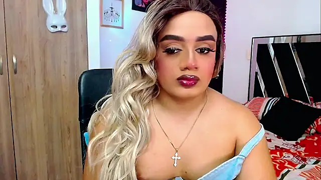 Sofiabigcock22 online show from December 3, 1:57 pm