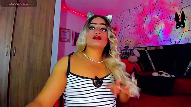 Sofiabigcock22 online show from July 31, 10:22 pm
