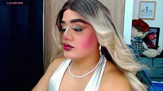 Sofiabigcock22 online show from January 14, 6:02 pm