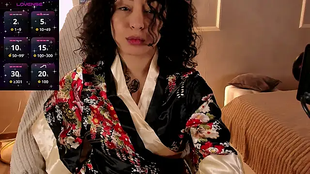 Aisha Goldstein online show from February 5, 6:27 am