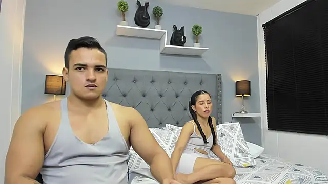 violeta and maxx online show from November 27, 1:19 am