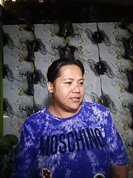trishacummerts online show from May 26, 1:05 am