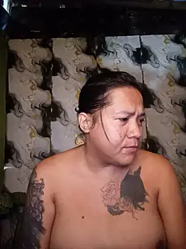 trishacummerts online show from May 22, 10:52 pm