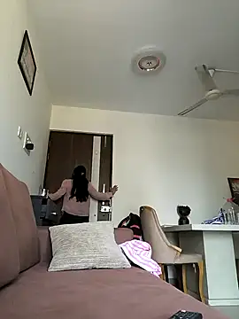 radhika4445 online show from March 21, 8:19 am