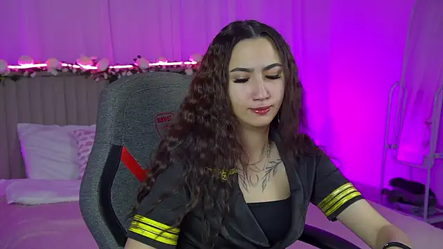 RebeckaThornton online show from December 15, 9:47 am