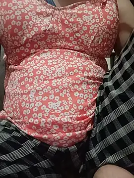 Hot-ranisa online show from July 17, 4:32 pm